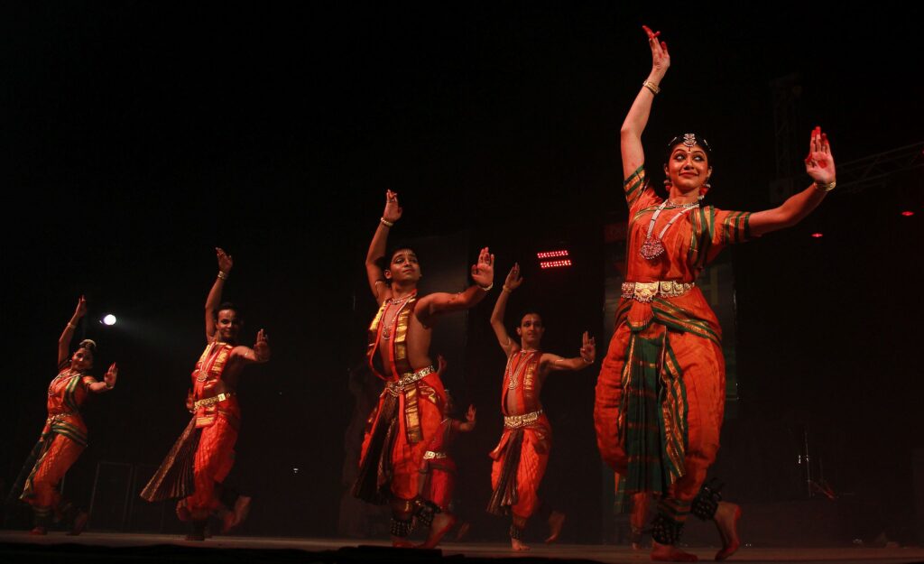 Cultural celebrations in Vijayanagara β Temple dance and music festivals